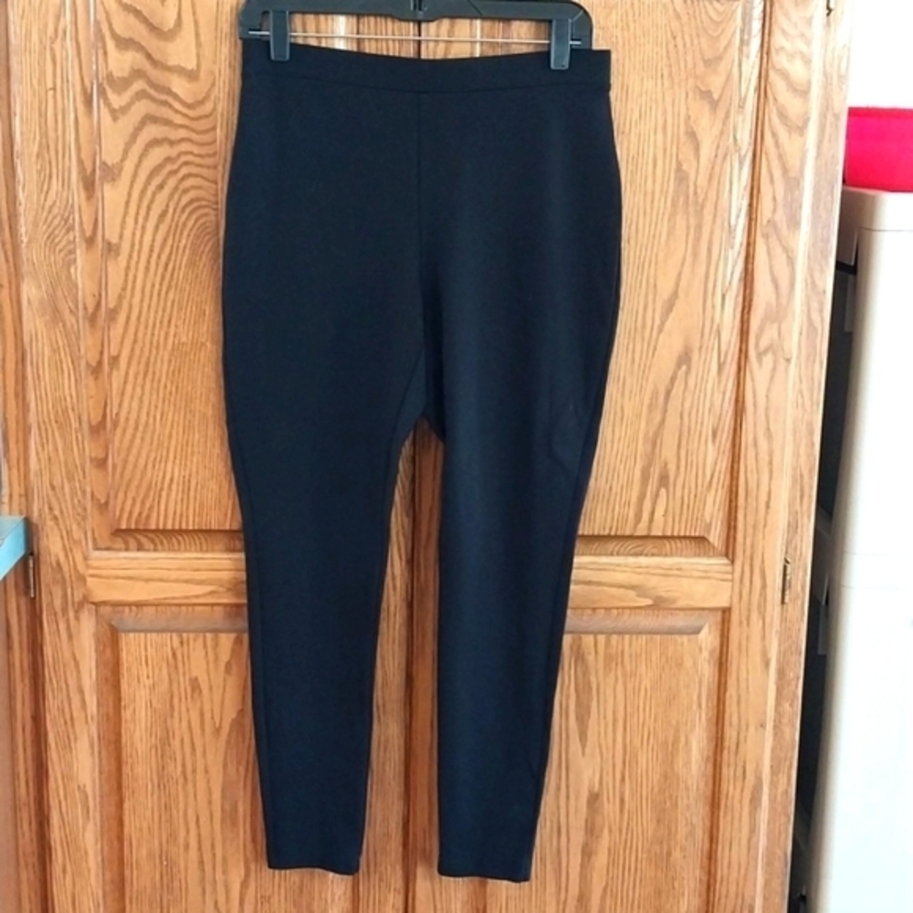 Chico's Women's Ponte Knit Leggings Size‎ 1R = 8/10 Pull-On Ankle Length Black